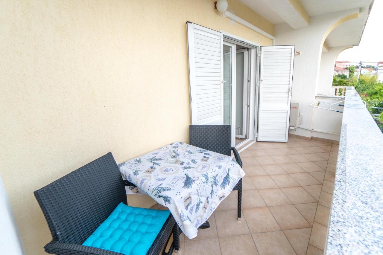 Apartments And Rooms By The Sea Palit, Rab - 5010 Εξωτερικό φωτογραφία