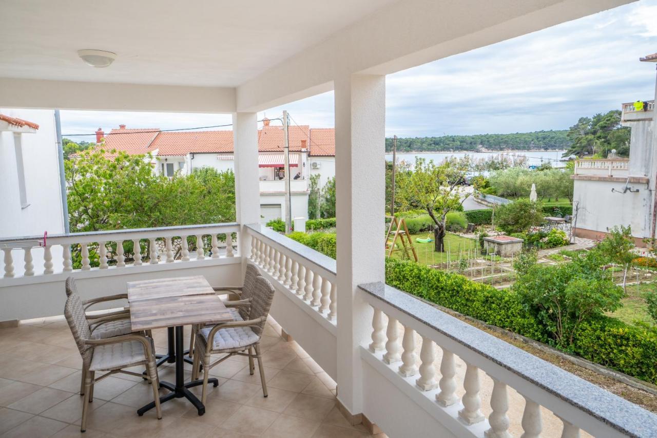 Apartments And Rooms By The Sea Palit, Rab - 5010 Εξωτερικό φωτογραφία