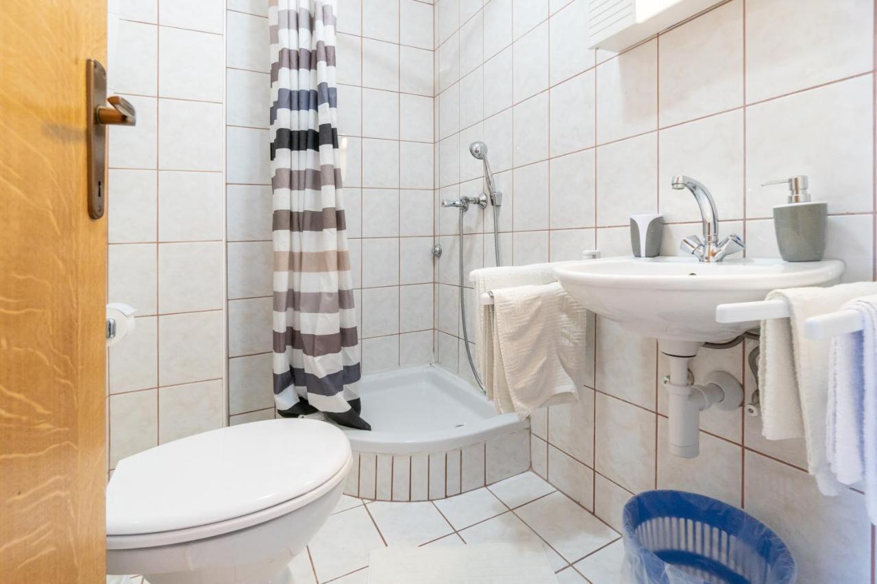 Apartments And Rooms By The Sea Palit, Rab - 5010 Εξωτερικό φωτογραφία