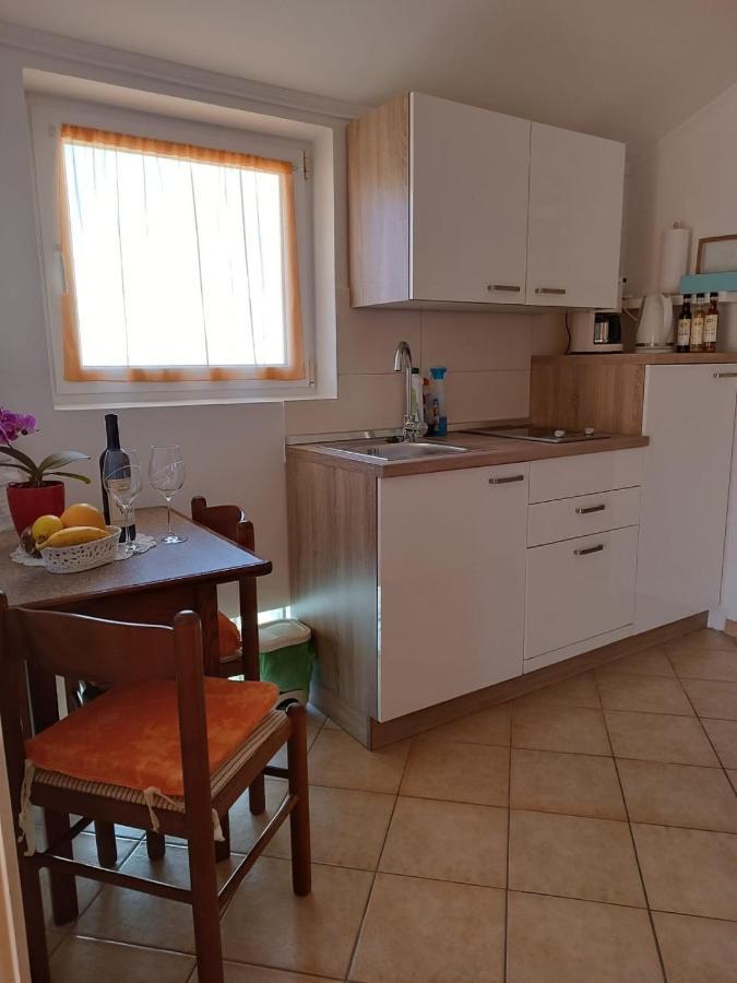 Apartments And Rooms By The Sea Palit, Rab - 5010 Εξωτερικό φωτογραφία
