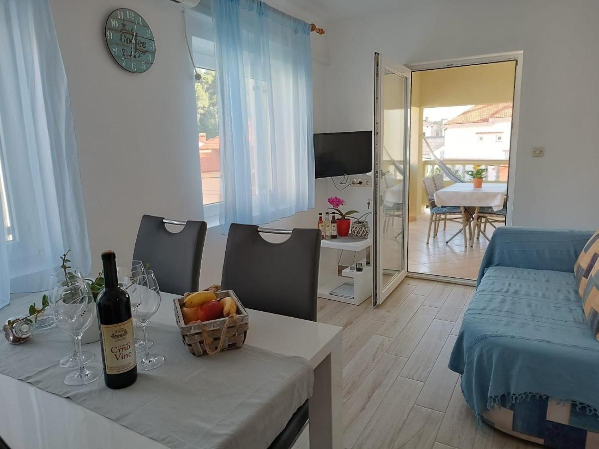 Apartments And Rooms By The Sea Palit, Rab - 5010 Εξωτερικό φωτογραφία