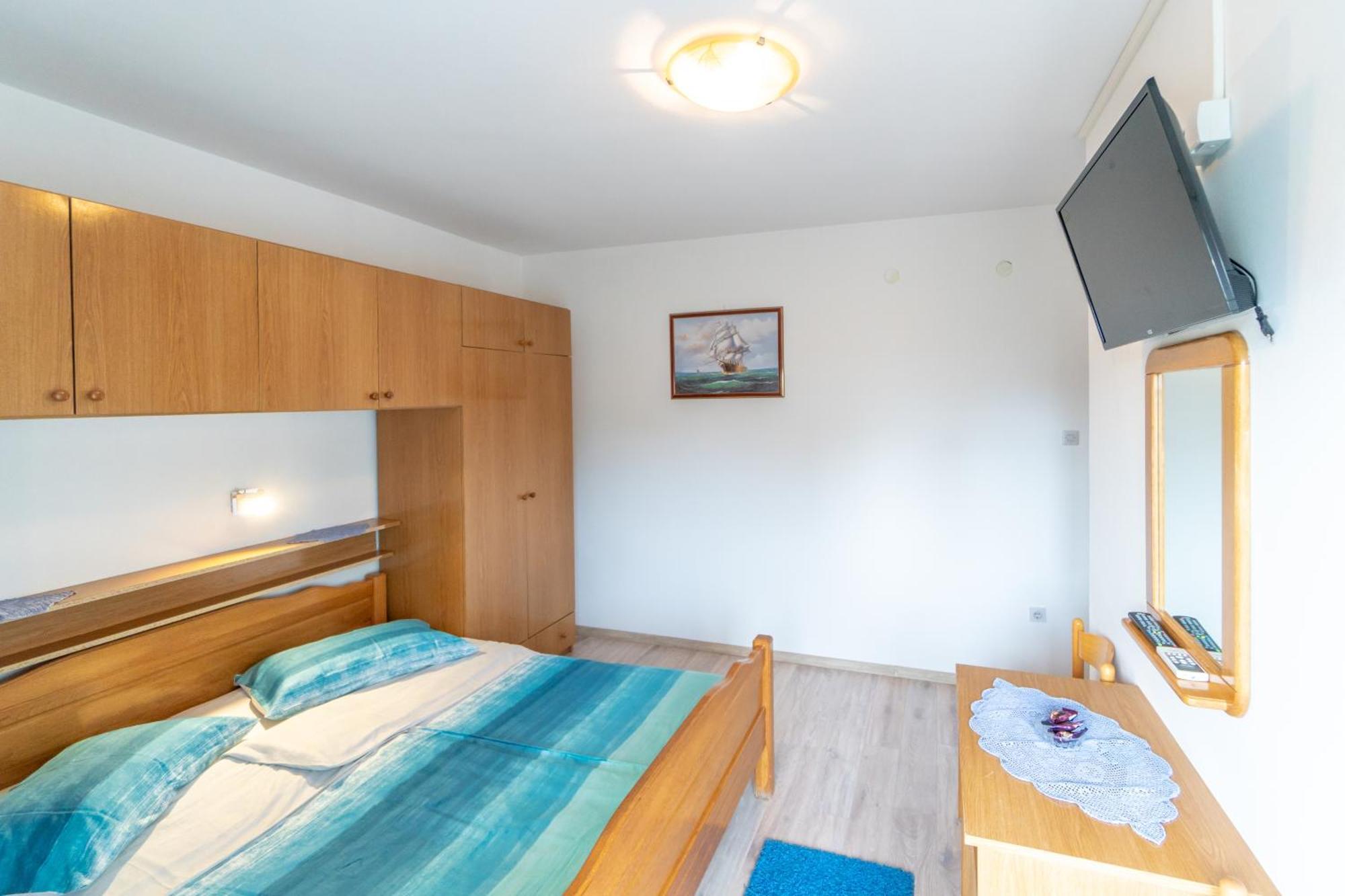 Apartments And Rooms By The Sea Palit, Rab - 5010 Δωμάτιο φωτογραφία